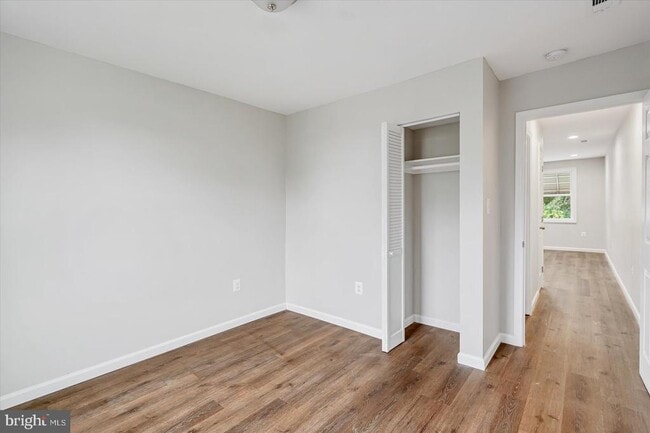 Building Photo - 1340 Pontiac Ave