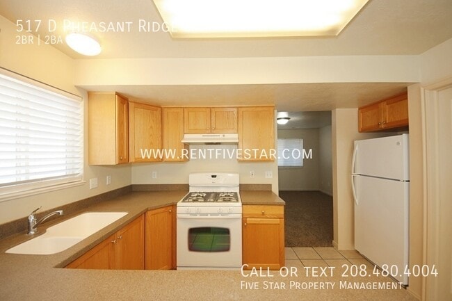 Building Photo - 517 Pheasant Ridge Dr