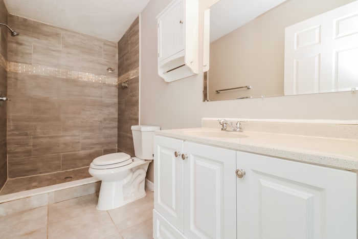 Building Photo - 2250 Norman Dr