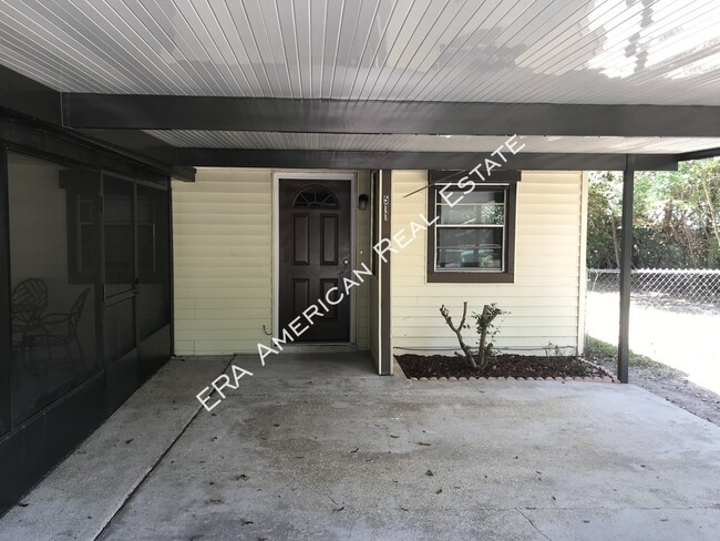 Building Photo - 511 Fir Ave