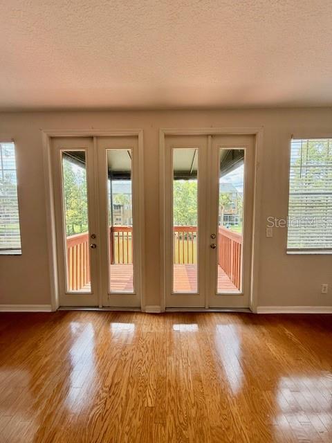 Building Photo - 2947 Pointeview Dr