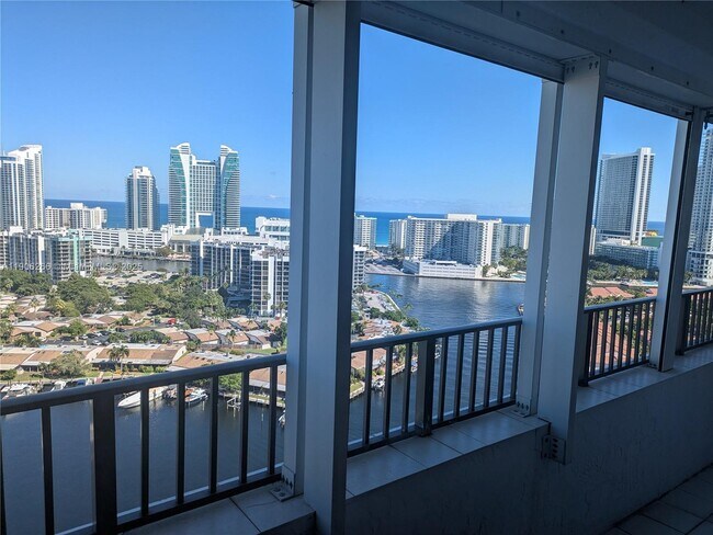 Building Photo - 300 Three Islands Boulevard