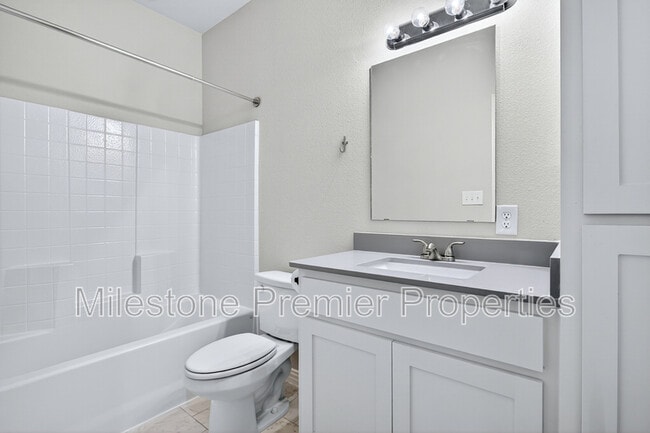 Building Photo - 2813 Peony Dr