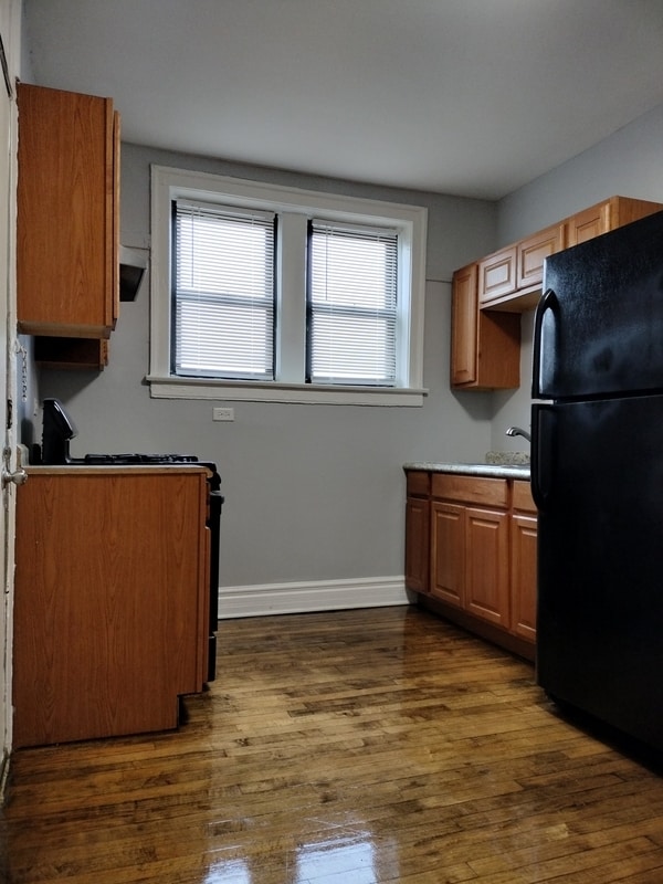 Building Photo - 1739 W 80th St