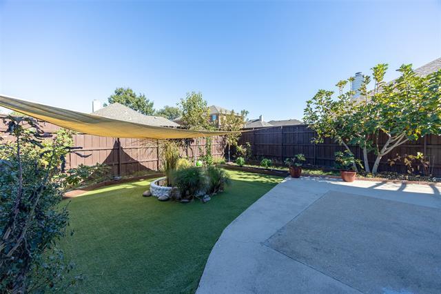 Building Photo - 9216 Sterling Gate Dr