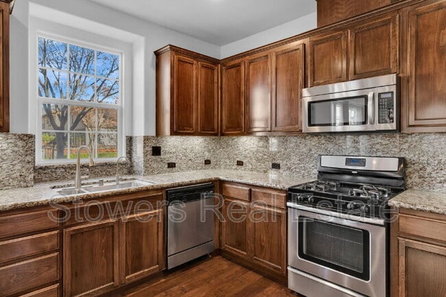 Building Photo - 4685 Malayan St