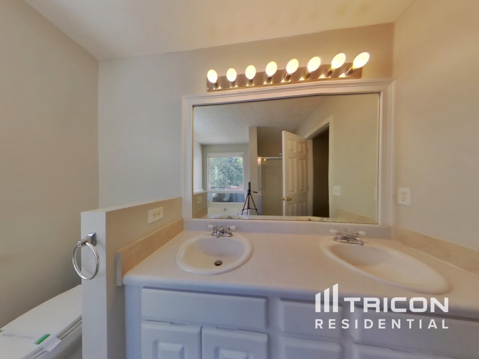 Building Photo - 7020 Cedar Ct