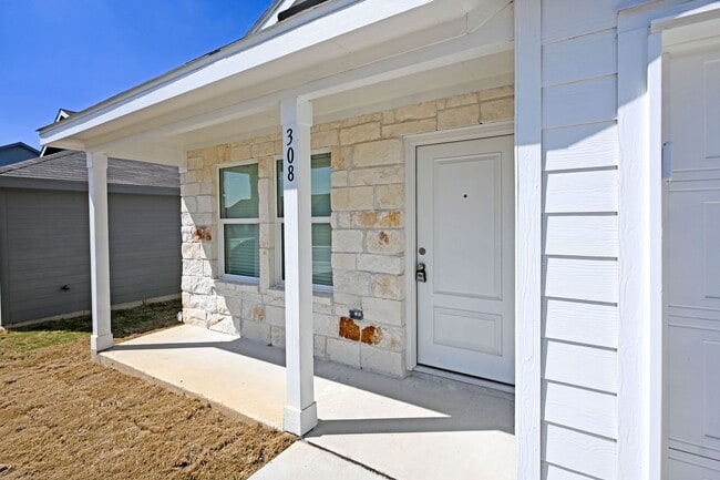 Building Photo - 308 Pacific Waters