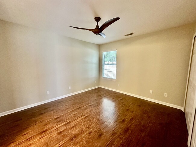 Building Photo - Four Bedroom Home with Private Fenced Back Yard in the Farm!
