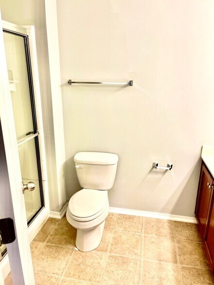 Building Photo - 190 Olde Towne Way