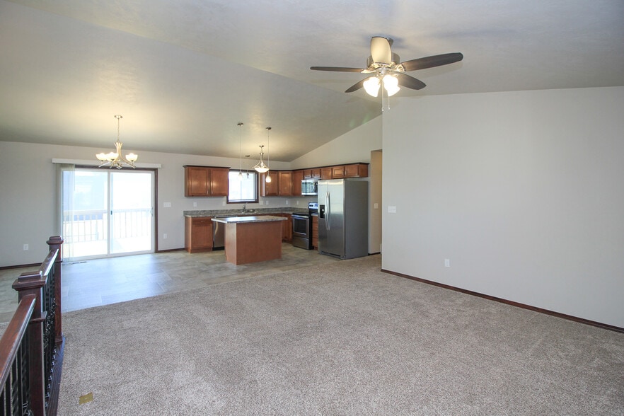 Building Photo - 110 Tanner Ct