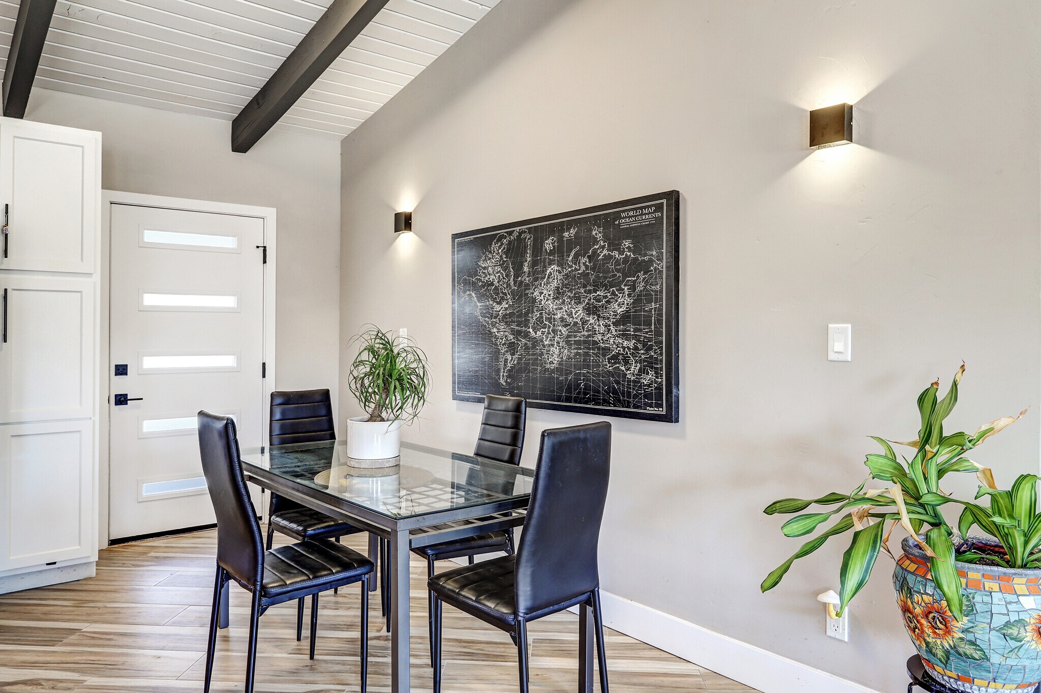 Building Photo - 1150 La Vega Rd