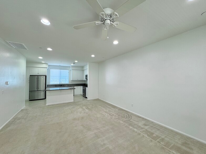 Building Photo - 6332 Planetary Rd