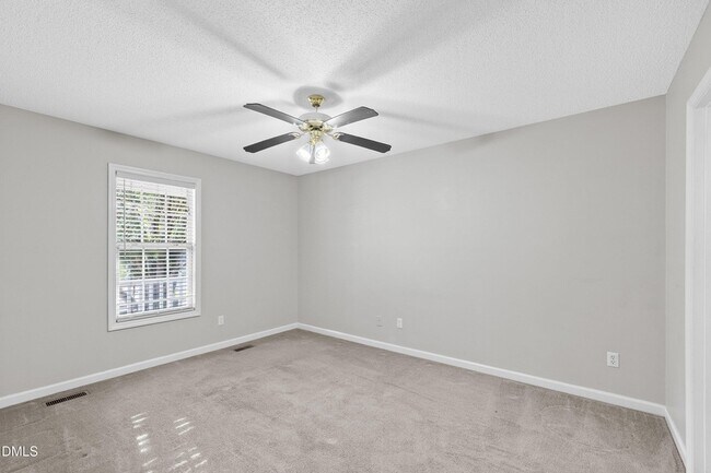 Building Photo - 1224 Grovewood Dr