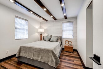 Building Photo - Tuscan Hills