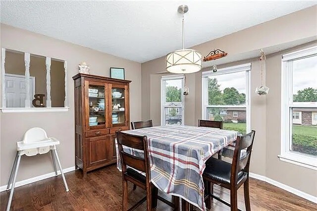 Kitchen - 919 NE 112th Ter