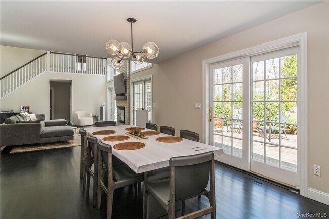 Building Photo - 8 Indian Pipe Dr
