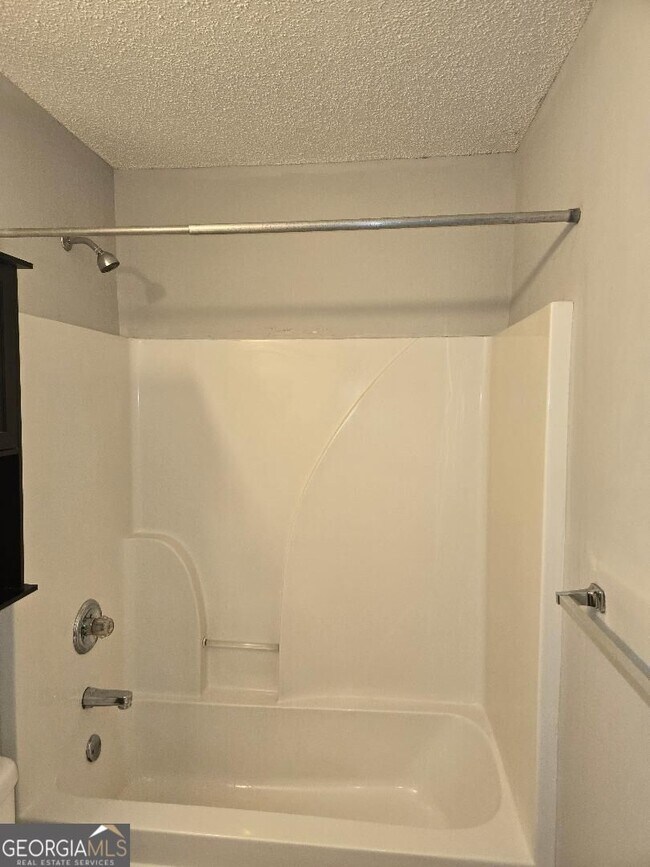Building Photo - 430 Bridgewater Way