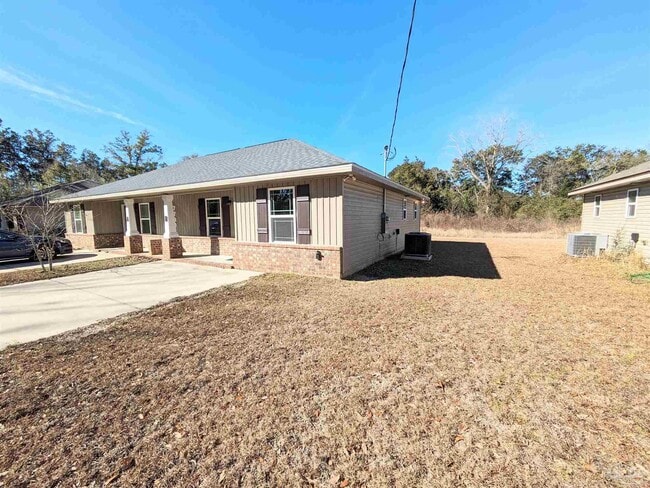 Building Photo - 7799 Ira Dr