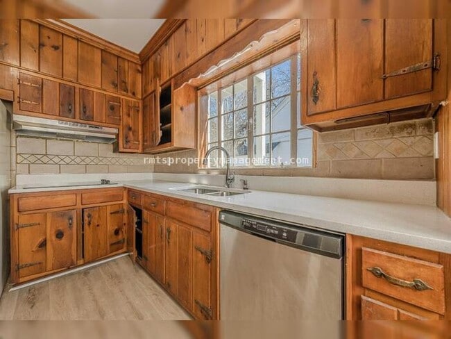 Building Photo - 1977 N Decatur Rd