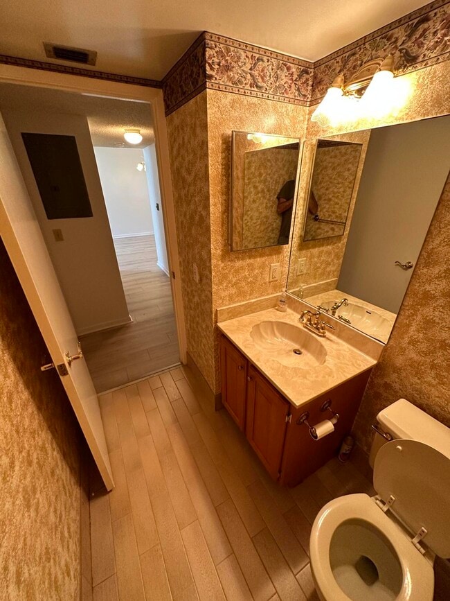 Building Photo - 22424 Thousand Pines Ln