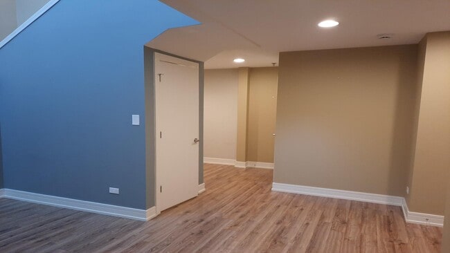 Building Photo - 1101 Dodge Ave