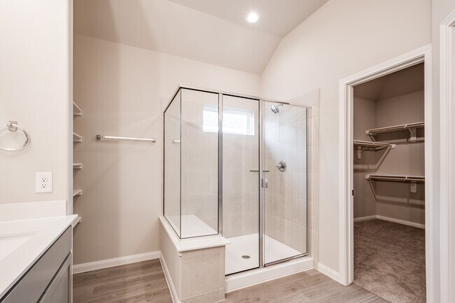 Building Photo - 3918 Sugardale St