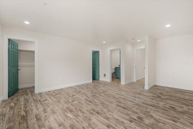 Building Photo - 750 7th St