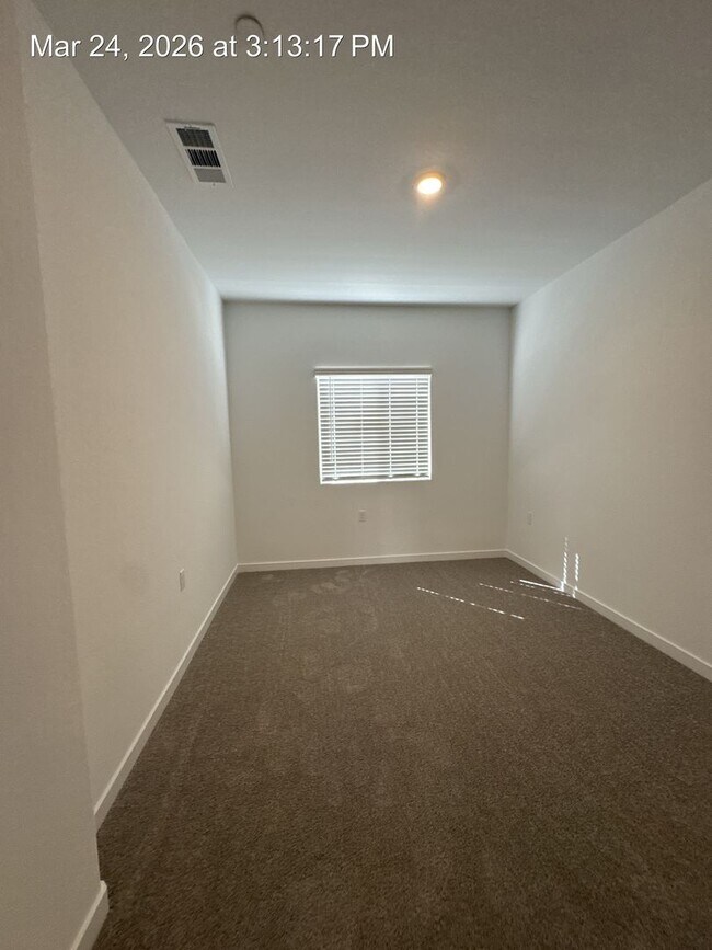 Building Photo - Newly Built Home located SE Visalia!  Rent Ready!