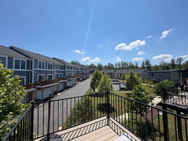 Building Photo - 3155 Horizon Rd