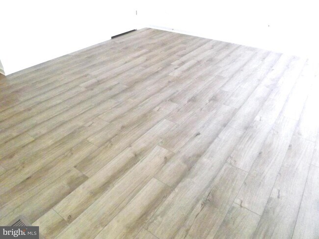 Building Photo - 42 Belmont Pl