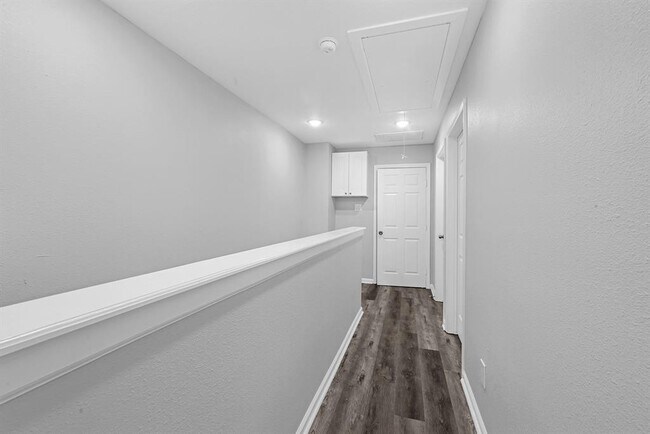 Building Photo - 513 Avenue I