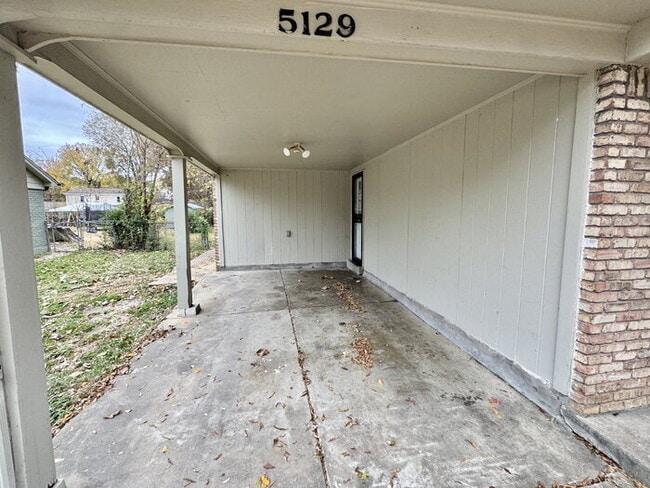 Building Photo - 5129 Kittie Lee Ln