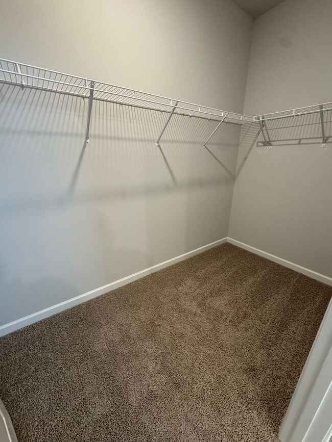 Building Photo - 4332 Oswin Dr