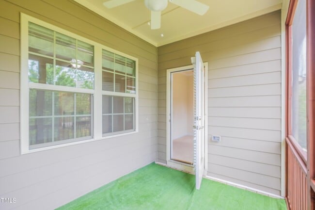 Building Photo - 533 Fumagalli Dr