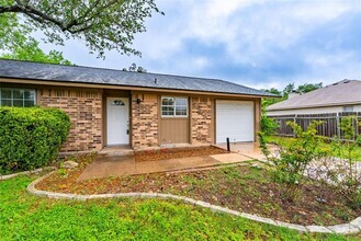 Building Photo - 2105 N Cannes Dr