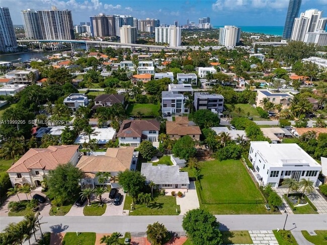 Building Photo - 261 188th St