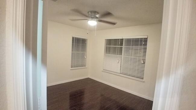 Building Photo - Beautiful 2/2 condo across UCF