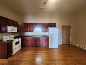 Building Photo - COTT 111