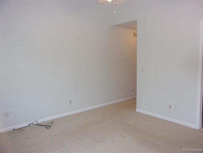 Building Photo - 21749 Lincoln Dr