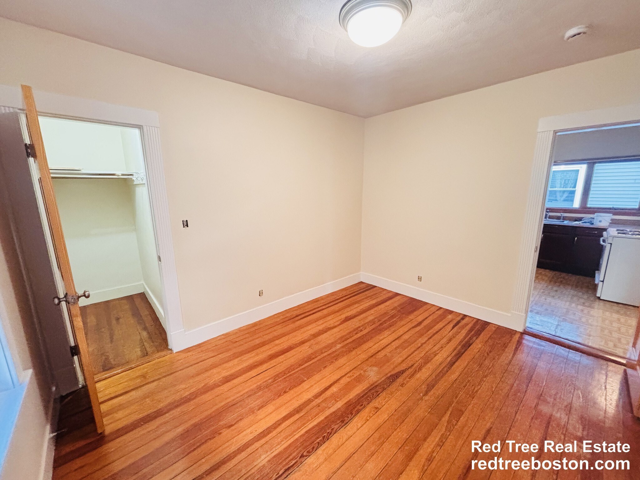 Building Photo - 39 Montfern Ave