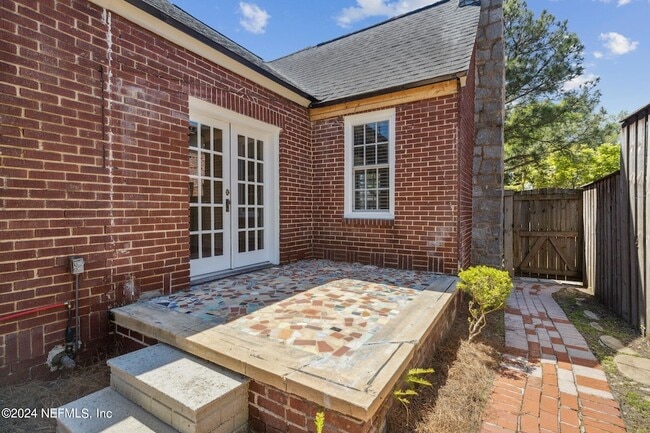 Building Photo - 1739 Moro Ave