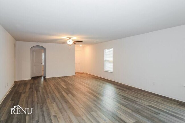 Building Photo - Coming Soon!