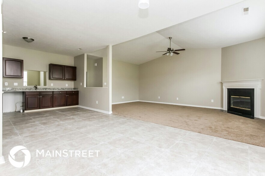 Building Photo - 1844 Venona Dr