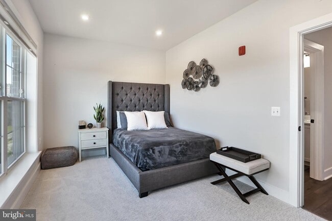 Building Photo - 100 St Ives Pl