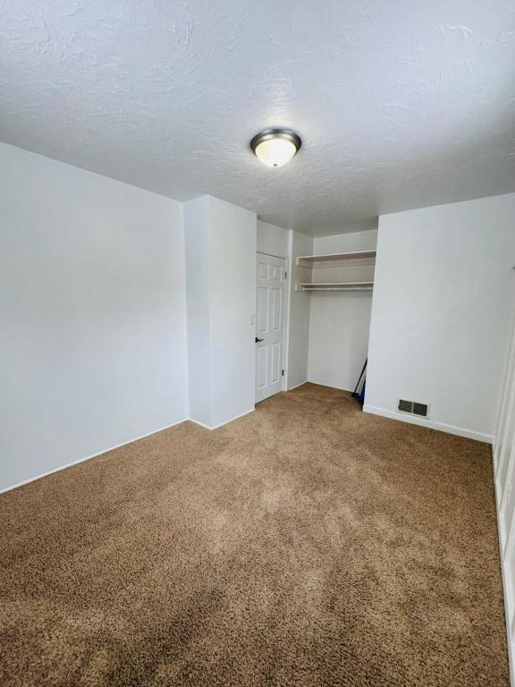 Building Photo - 1805 Avocet Dr