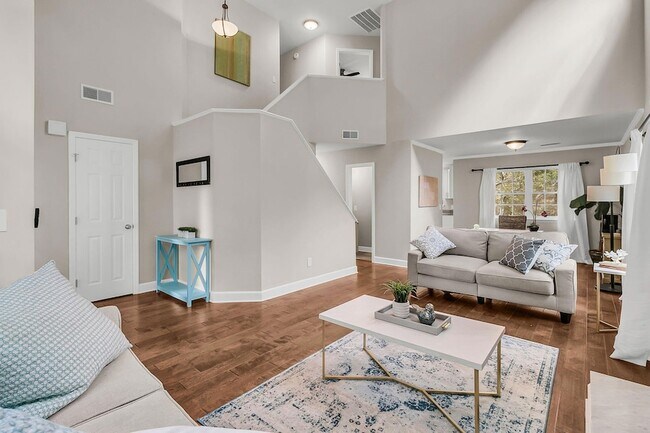 Building Photo - 339 Mt Royall Dr