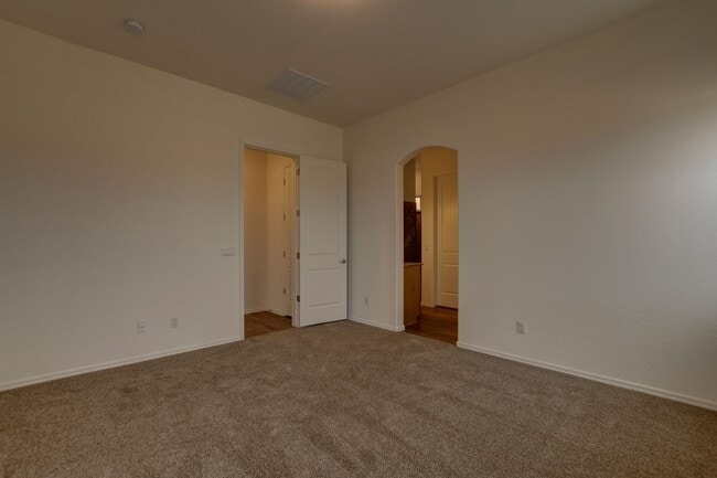 Building Photo - 3 bedroom, 2 bathroom home in Granville