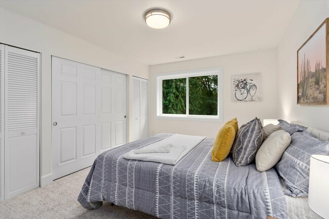 Building Photo - 6315 142nd Ave SE