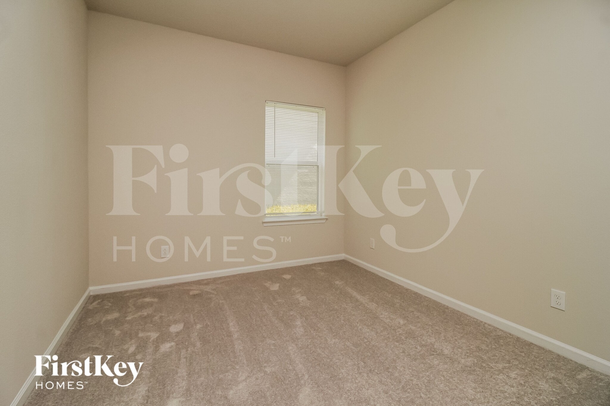 Building Photo - 3058 Hill Point St